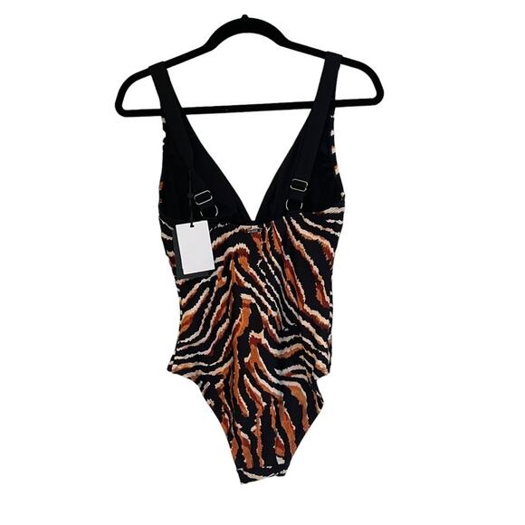 DKNY Tiger-Print One-Piece Swimsuit NEW Size‎ 4 - Picture 5 of 10